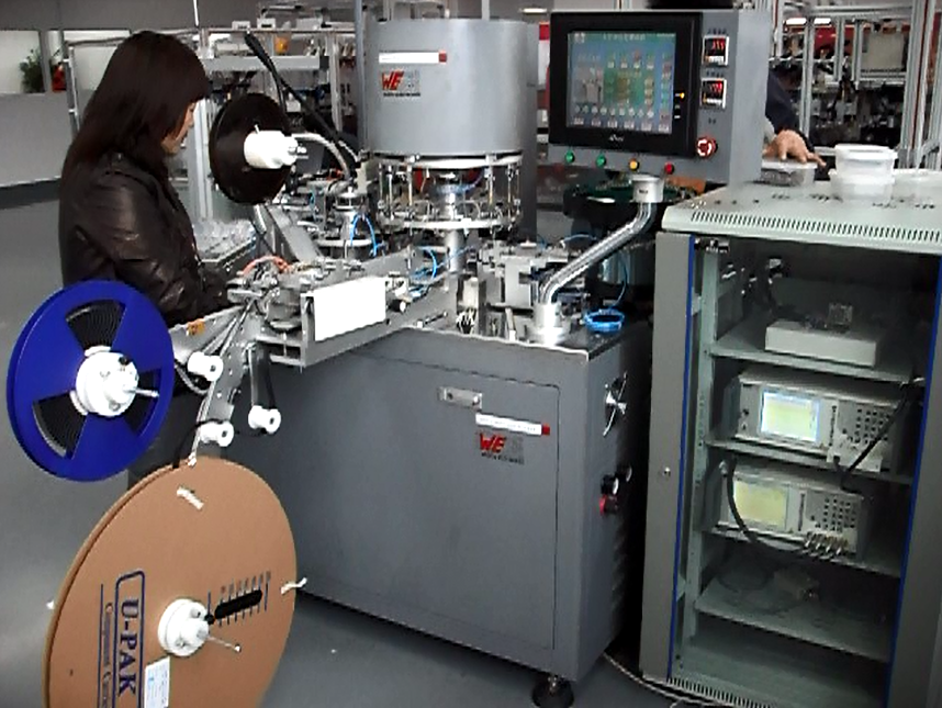 QBR-30 轉(zhuǎn)塔式 編帶